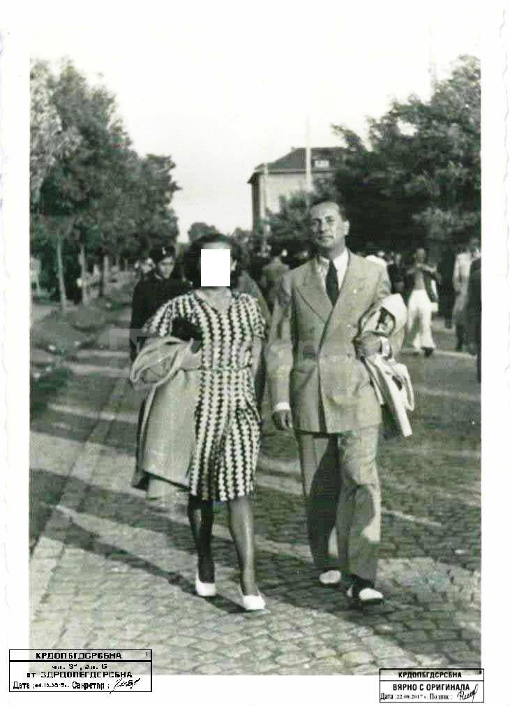  Израел Зеев Израел (Бачи Зеев) с държанка 